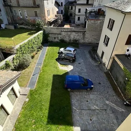 L'abete, Bilocale Su Due Piani In Centro Storico